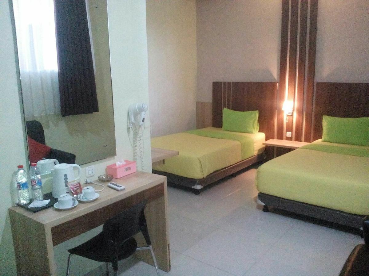 City Hotel Tasikmalaya Dış mekan fotoğraf